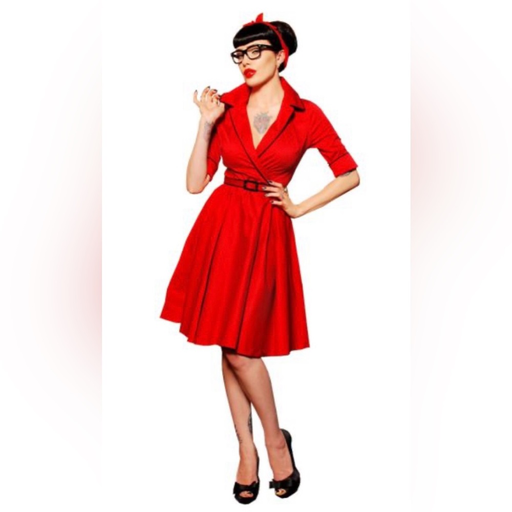L Red Deadly Dames Haunted Housewives Dress- no belt NWT